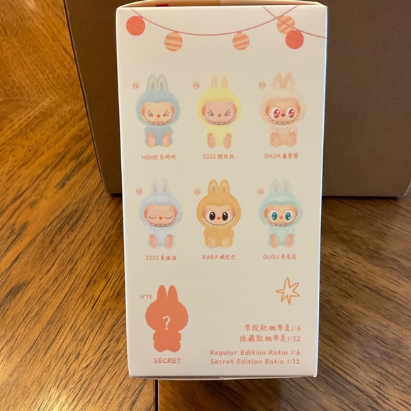 POP MART Labubu - Have a Seat (HeHe) - Picture 2 of 8